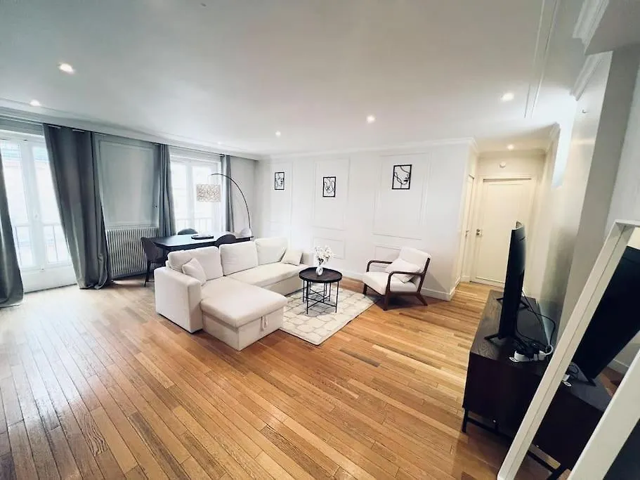 T2 Deco Moderne, Wifi, Proche Champs-elysees *